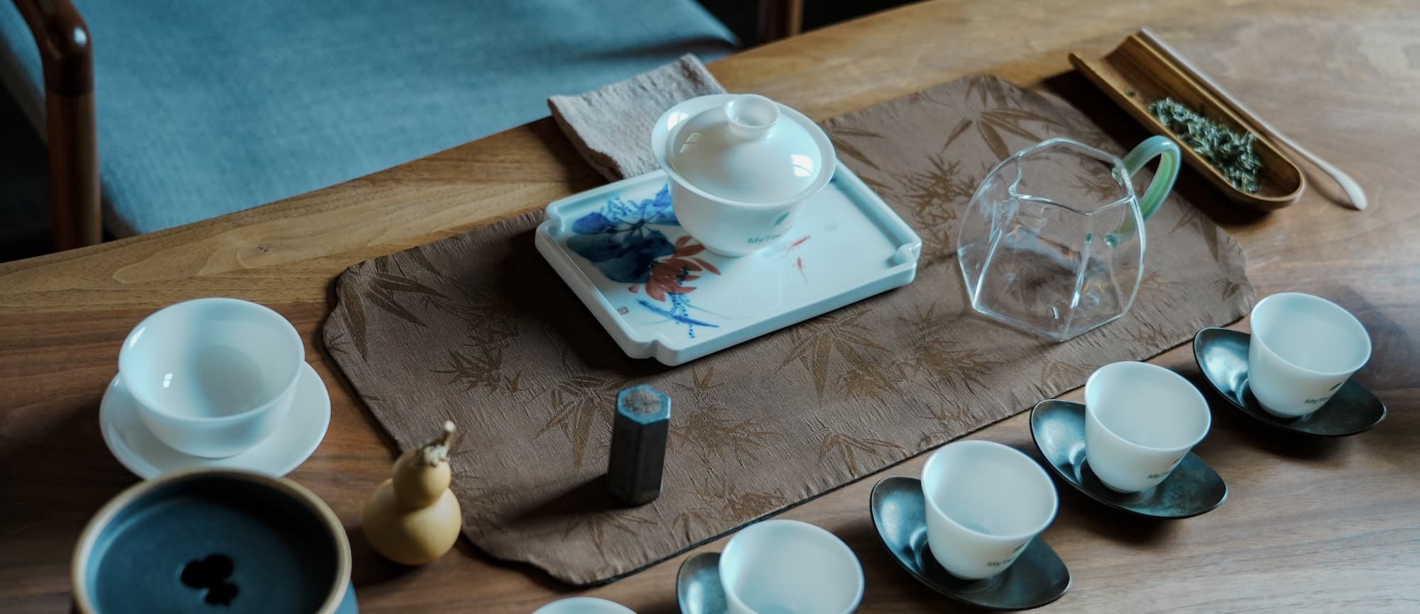 MyTeaPal Gong Fu Cha setup with a gaiwan and cups